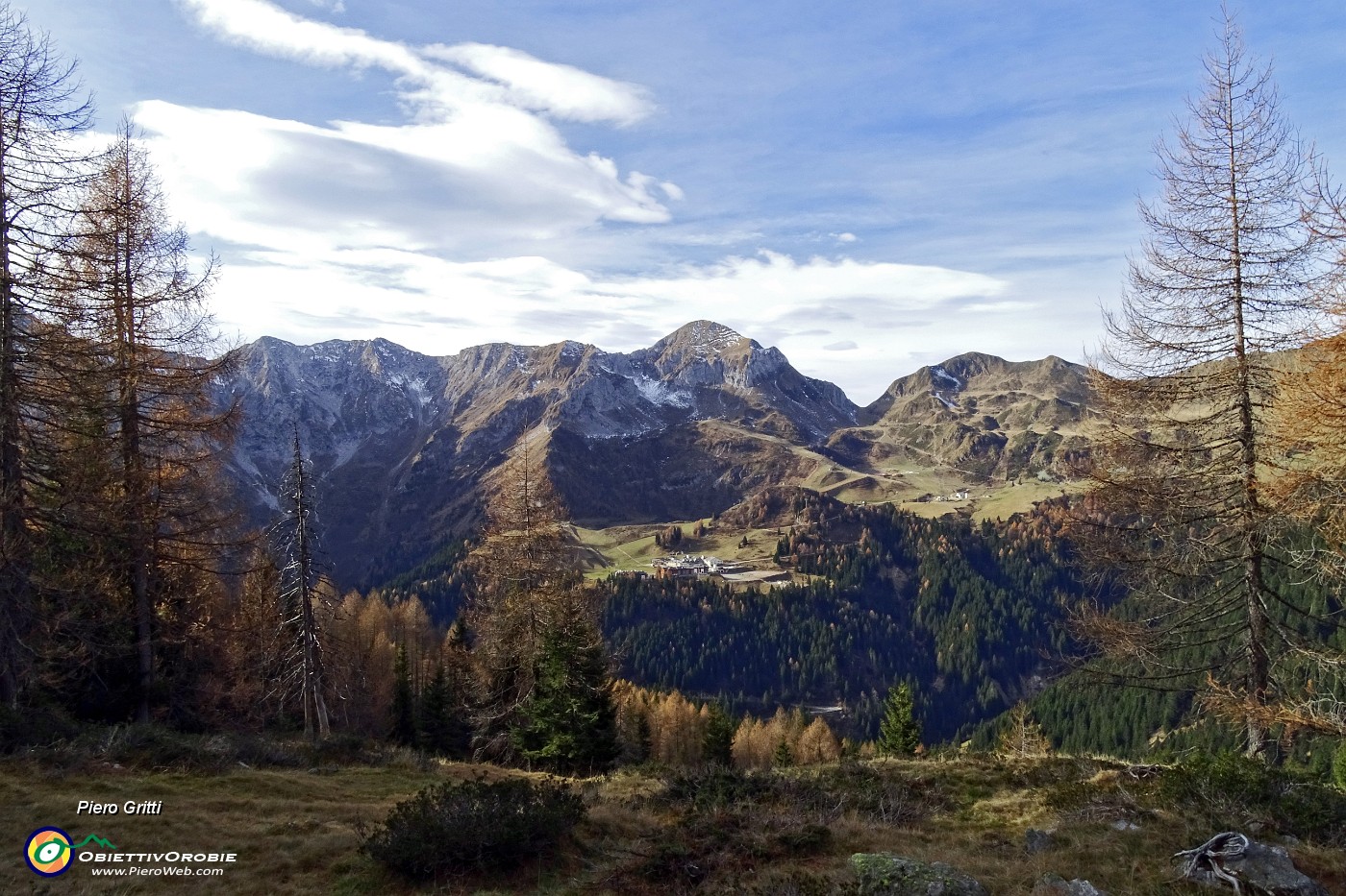 38 Salendo per traccia ....JPG -                                